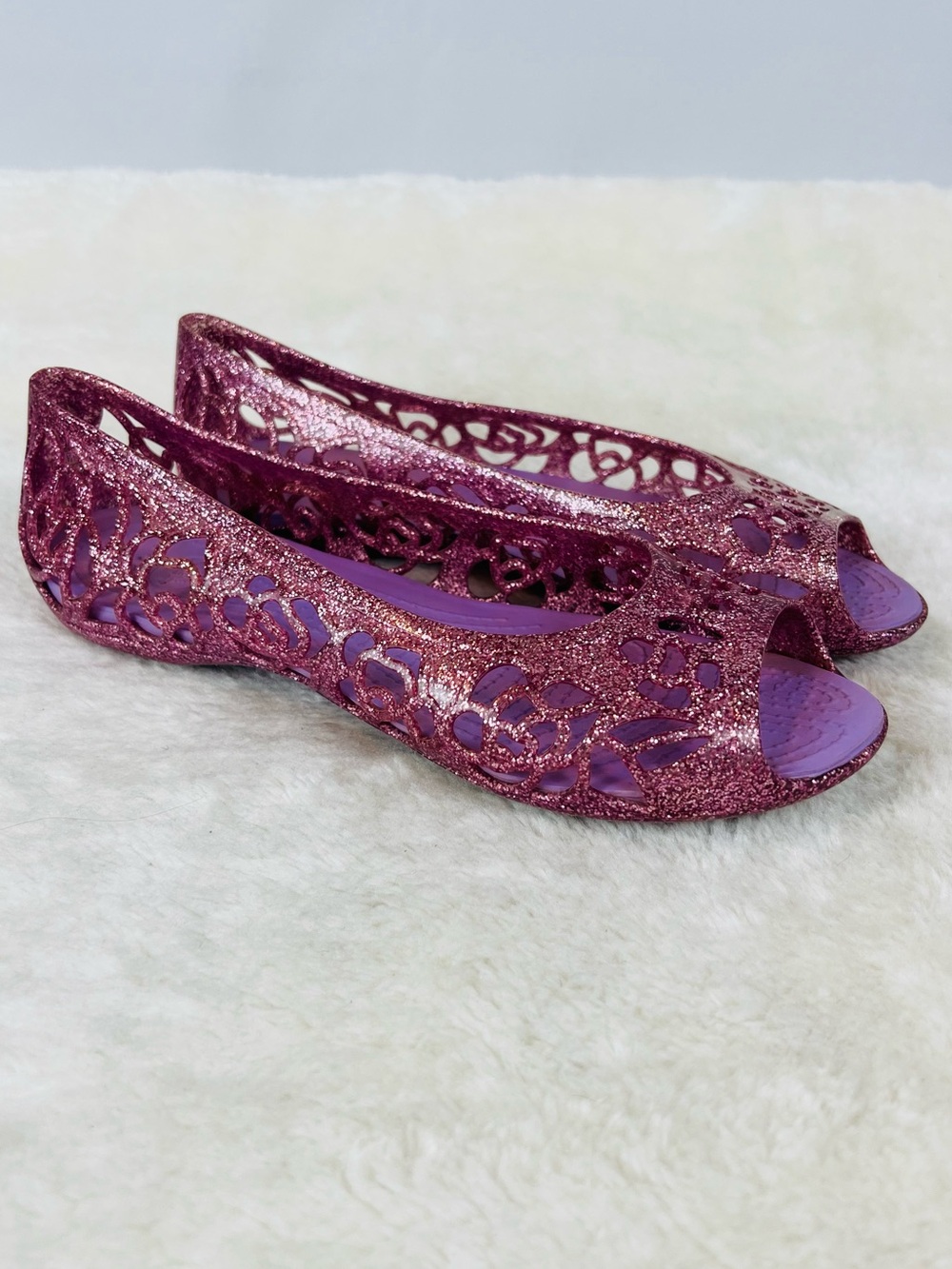 CROCS Kids Glitter Floral Cutout Peep-Toe Flats - Magenta